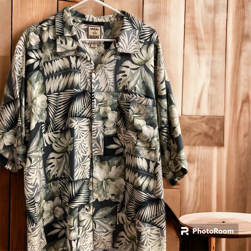 Tommy Bahama Silk Casual Hawaiian XL Bonita Blue Palm Frond Vacation Ready Shirt